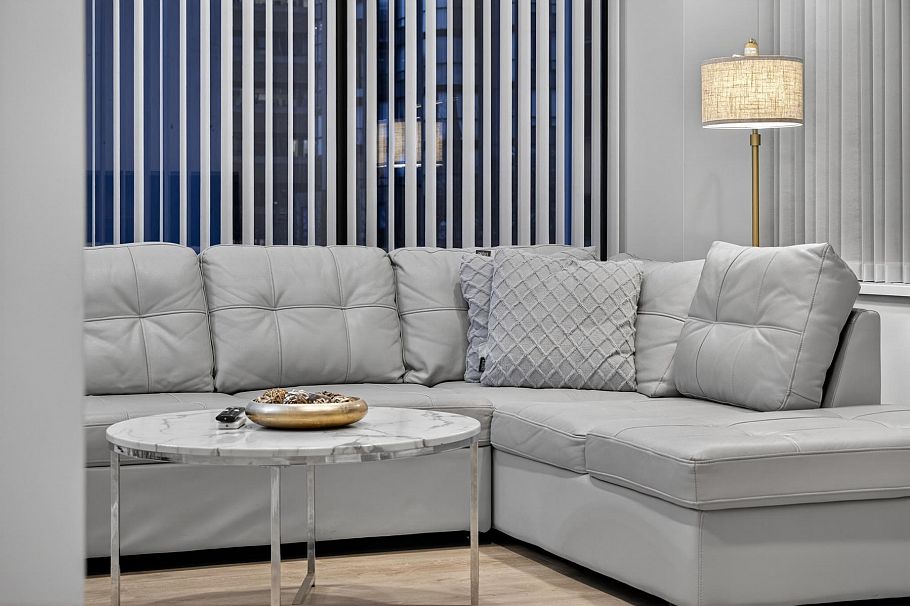 311 1010 Howe Street Vancouver, BC - 4