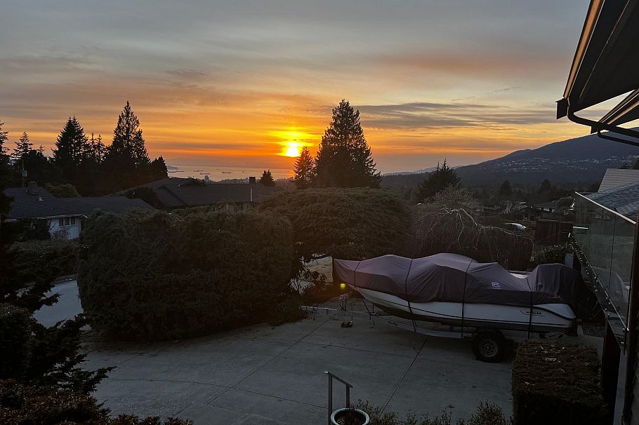 124 CARISBROOKE CRESCENT, North Vancouver BC V7N 2S1 North Vancouver, BC - 17