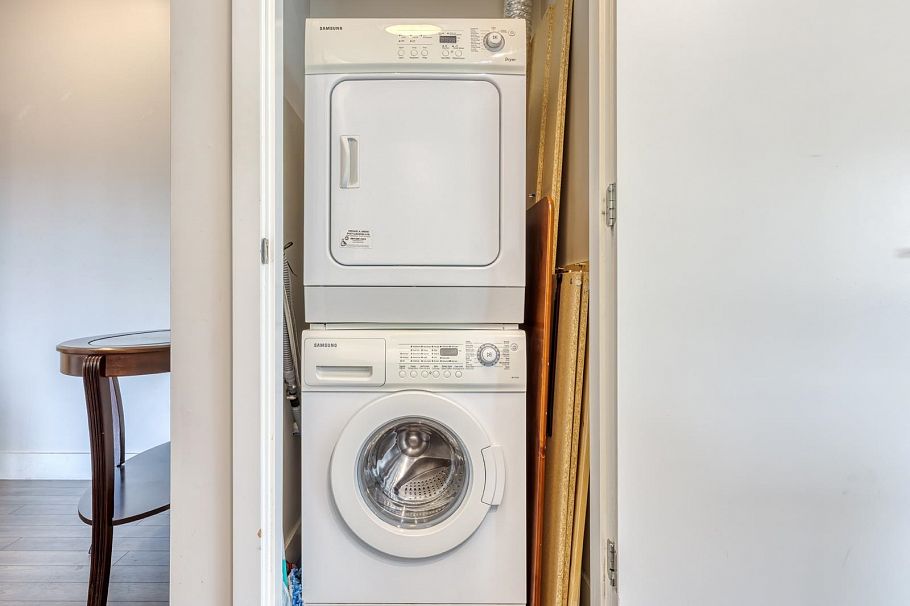 304 1273 Marine Drive North Vancouver, BC - 21