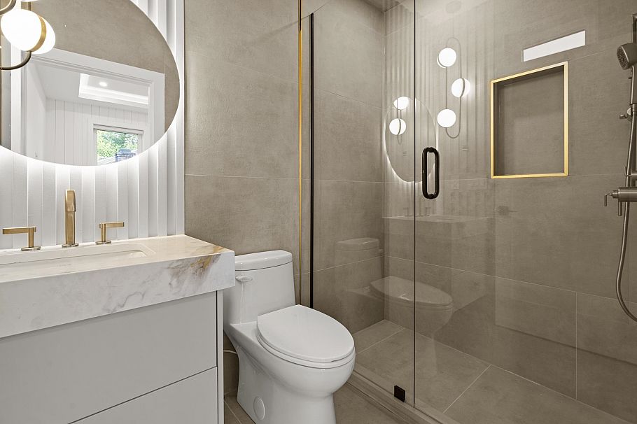 3218 W 39th Avenue Vancouver, BC - 15