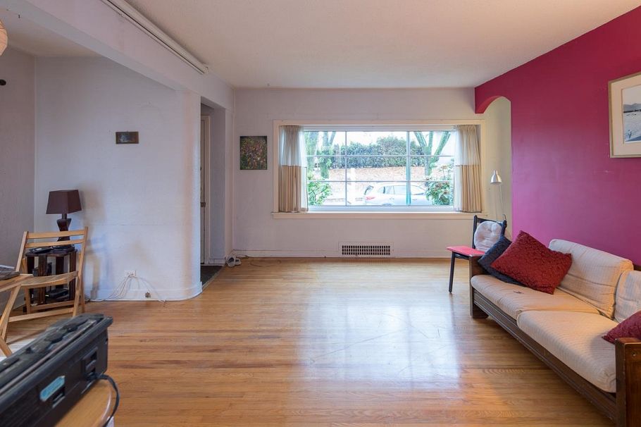 2305 W 3rd Avenue Vancouver, BC - 17