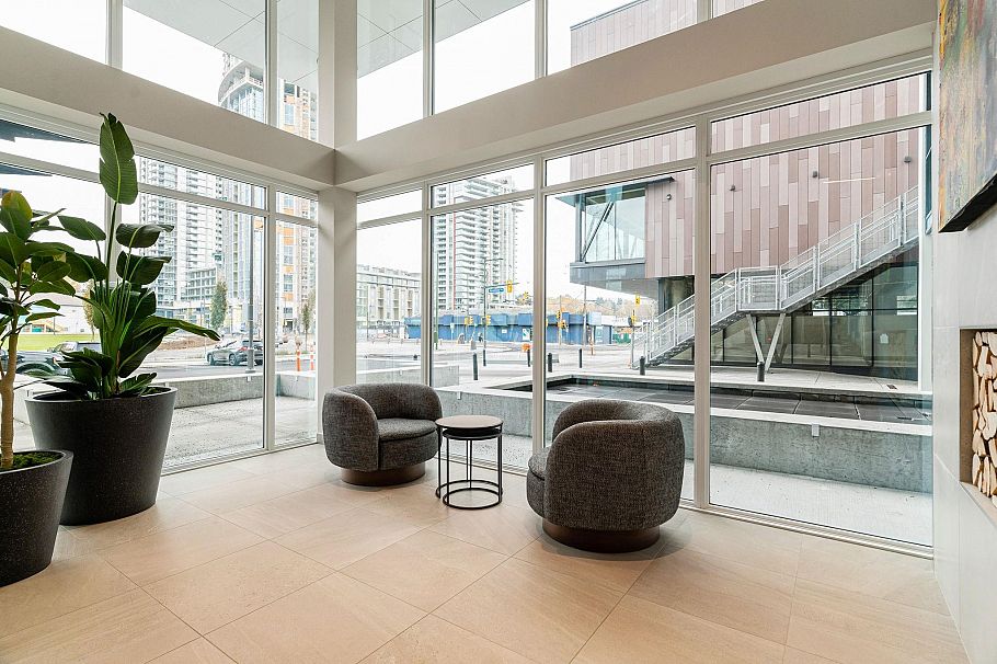 403 1471 Hunter Street North Vancouver, BC - 20