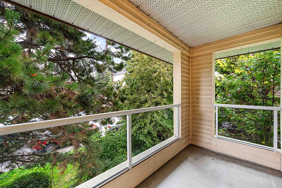 303 123 E 6th Street North Vancouver, BC - 12