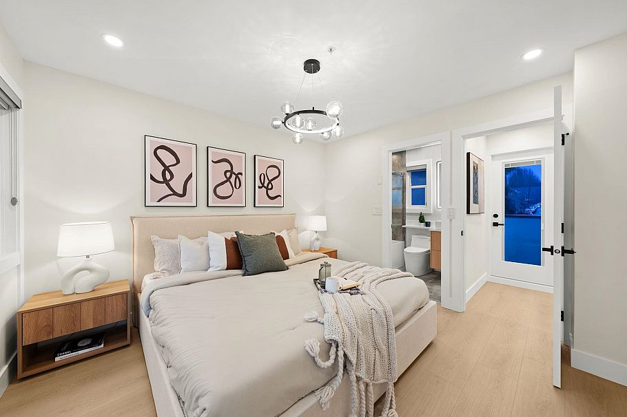 1115 E 33rd Avenue Vancouver, BC - 15