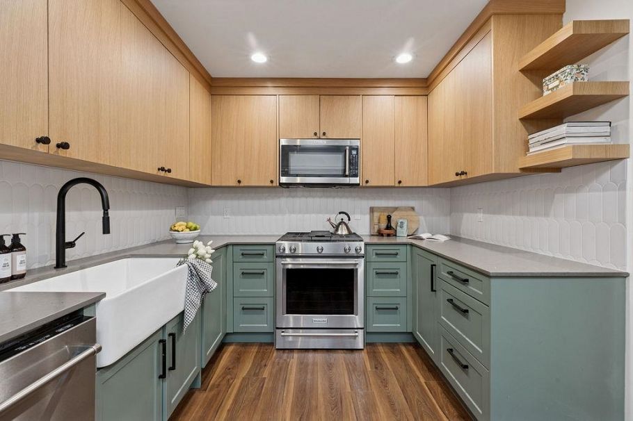 15 901 W 17 Street North Vancouver, BC - 3