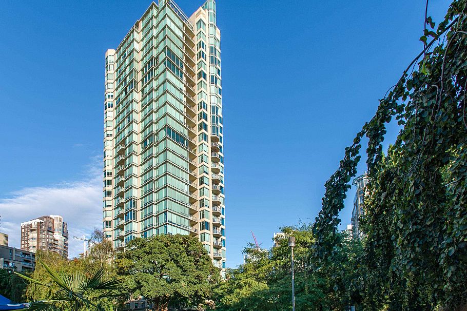 1506 1005 Beach Avenue Vancouver, BC - 24