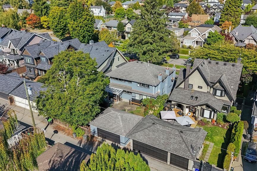 3126 W 35th Avenue Vancouver, BC - 37