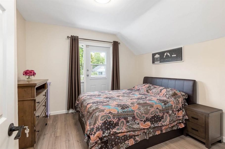 4318 W 11th Avenue Vancouver, BC - 24