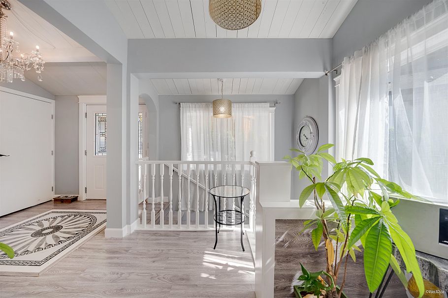 3870 Emerald Drive North Vancouver, BC - 19