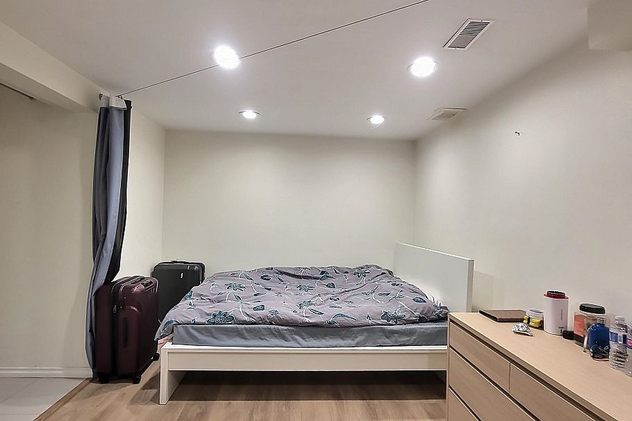 6878 Arlington Street Vancouver, BC - 13