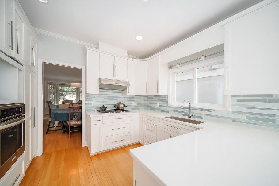 2726 W 42nd Avenue Vancouver, BC - 10