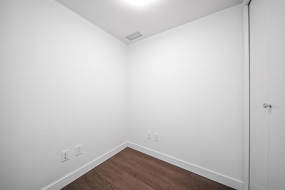 1108 8833 Hazelbridge Way Richmond, BC - 16