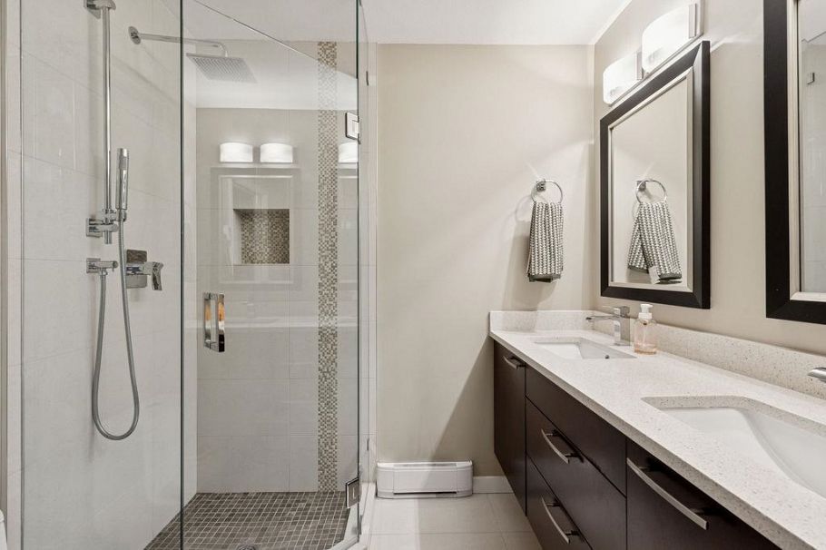 15 901 W 17 Street North Vancouver, BC - 13