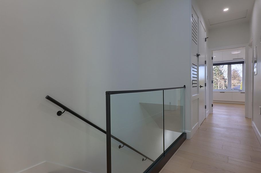 4670 Todd Street Vancouver, BC - 35