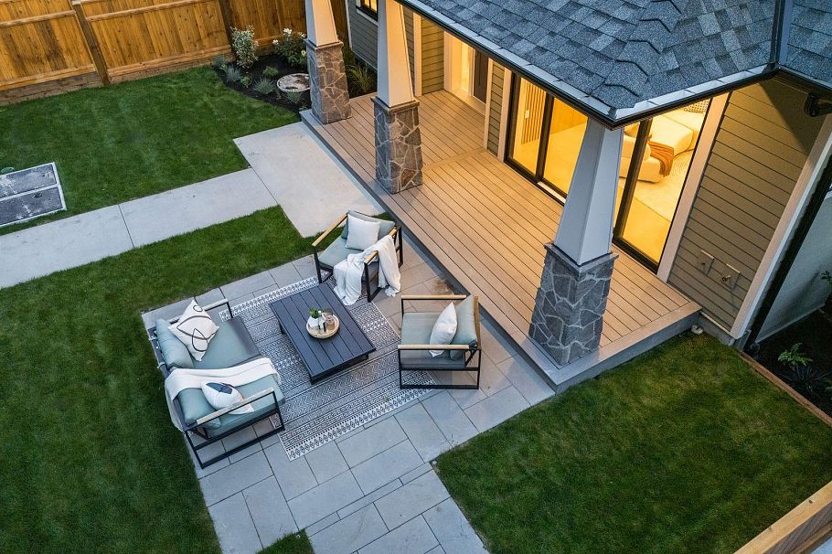 2136 E 10th Avenue Vancouver, BC - 27