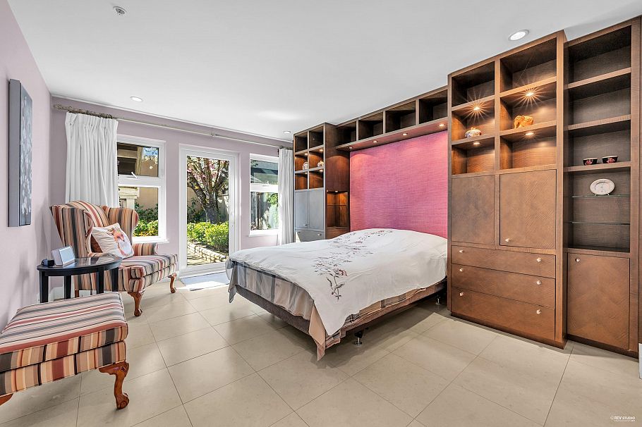 4060 W 10th Avenue Vancouver, BC - 29