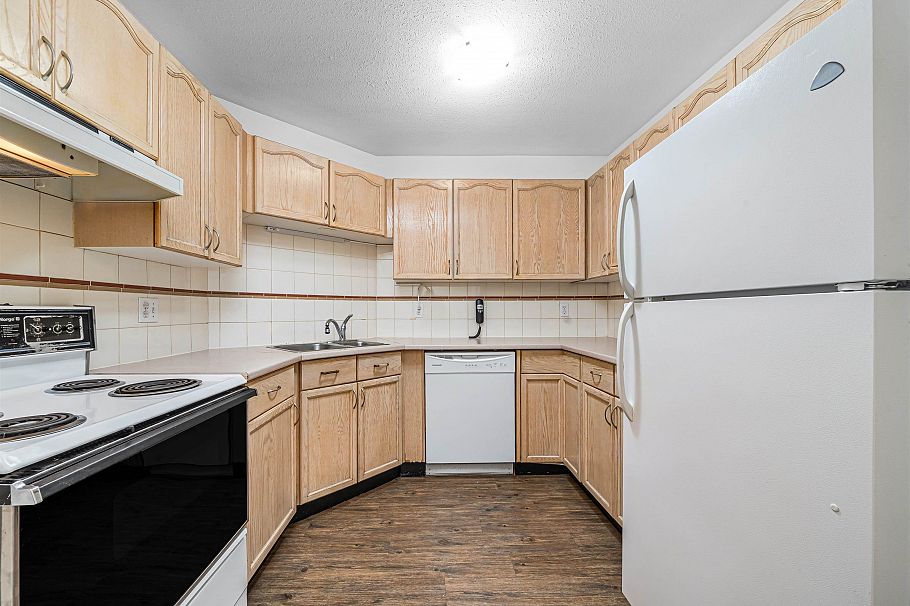 303 123 E 6th Street North Vancouver, BC - 11