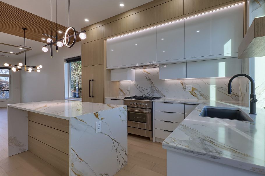 4670 Todd Street Vancouver, BC - 22