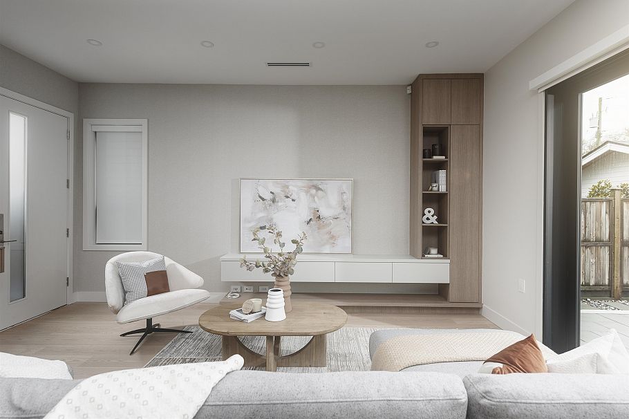 2 476 E 20th Avenue Vancouver, BC - 9