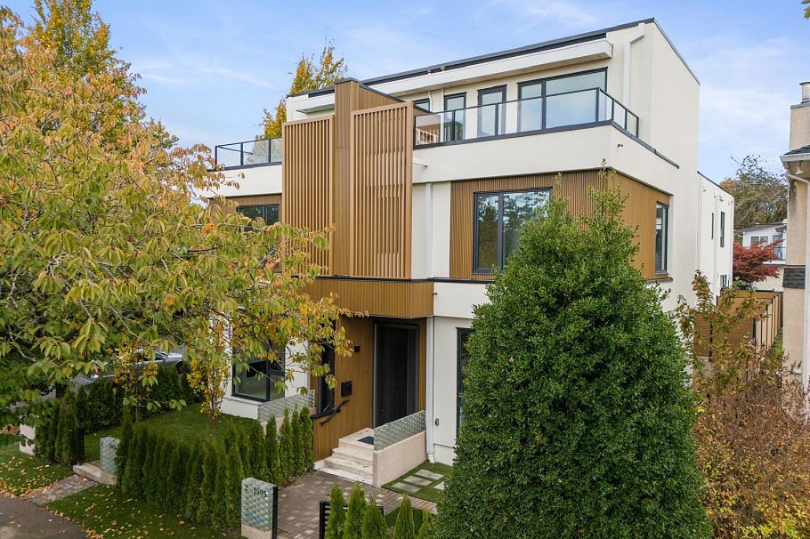 2 1595 W 66th Avenue Vancouver, BC - 1