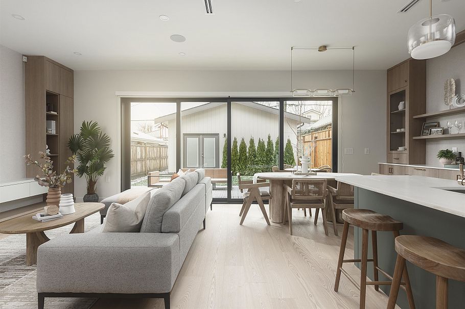 2 476 E 20th Avenue Vancouver, BC - 1