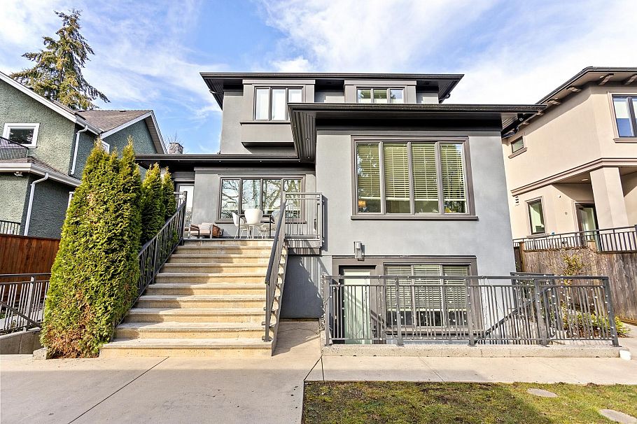 3726 W 35th Avenue Vancouver, BC - 37