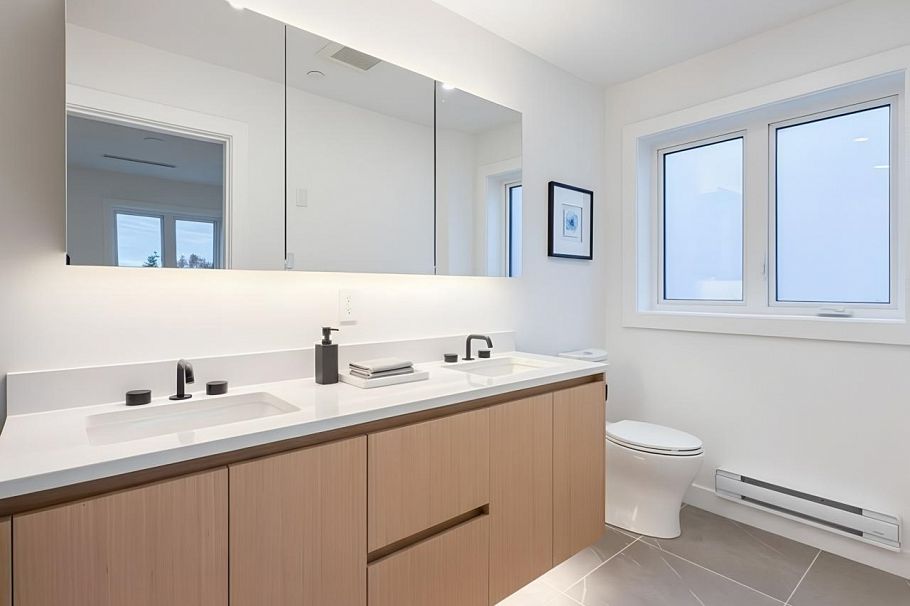 6809 Oak Street Vancouver, BC - 9