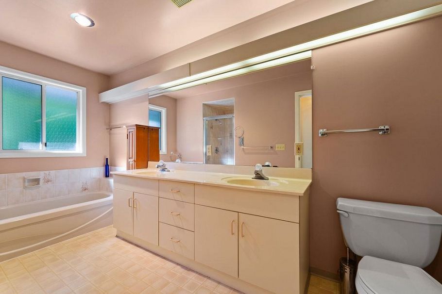 3126 W 35th Avenue Vancouver, BC - 24