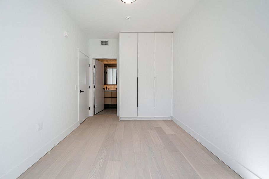 107 551 W 28th Avenue Vancouver, BC - 18