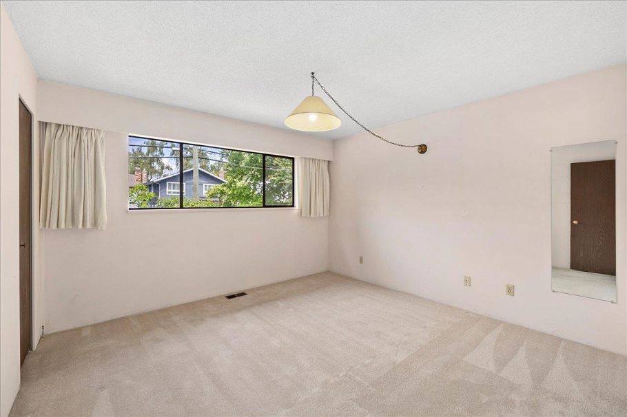 4427 W 6th Avenue Vancouver, BC - 16