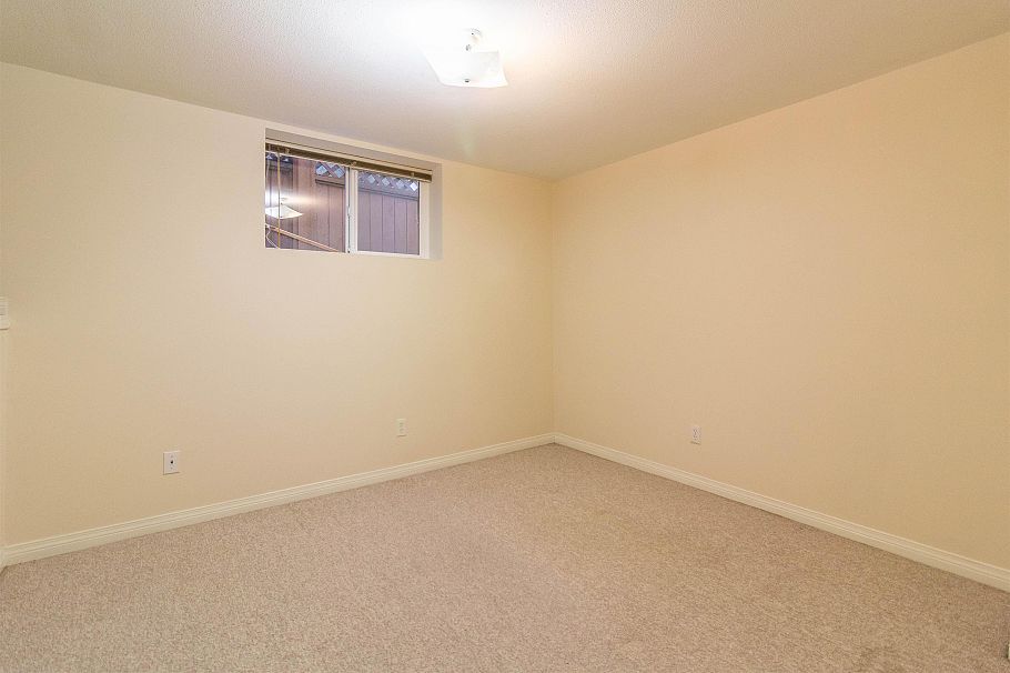 2468 E 4th Avenue Vancouver, BC - 27