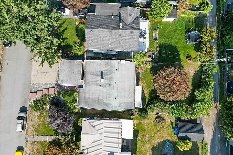 1063 Whitchurch Street North Vancouver, BC - 36