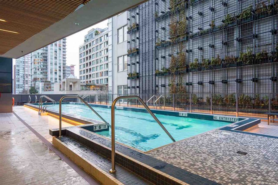 1103 777 Richards Street Vancouver, BC - 17