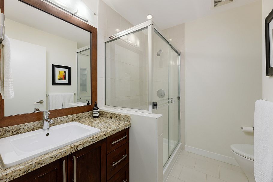 4 307 E 15th Street North Vancouver, BC - 18