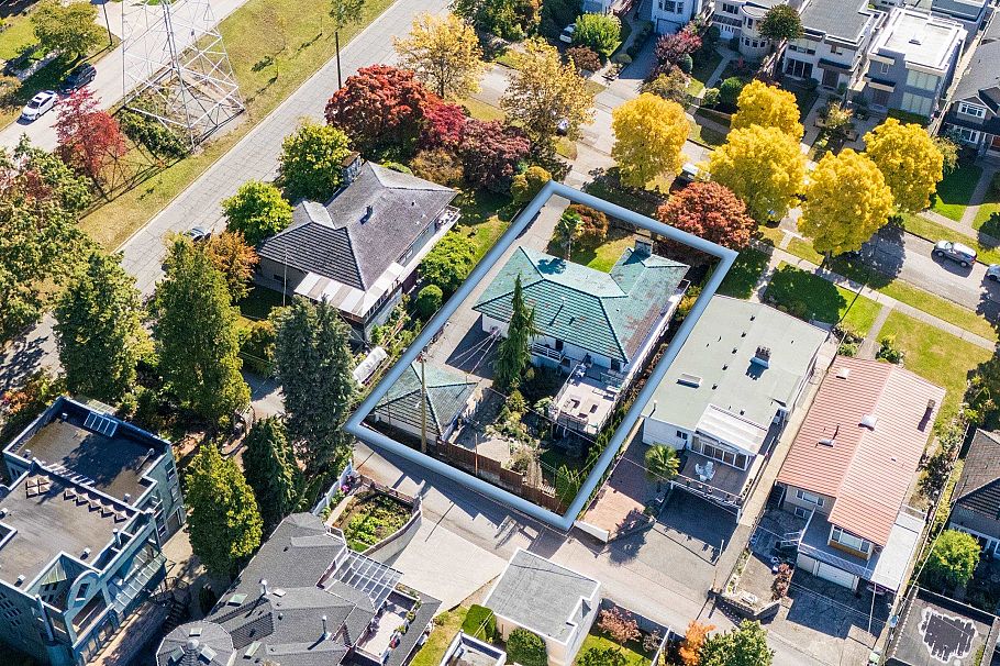 3681 Mcgill Street Vancouver, BC - 13