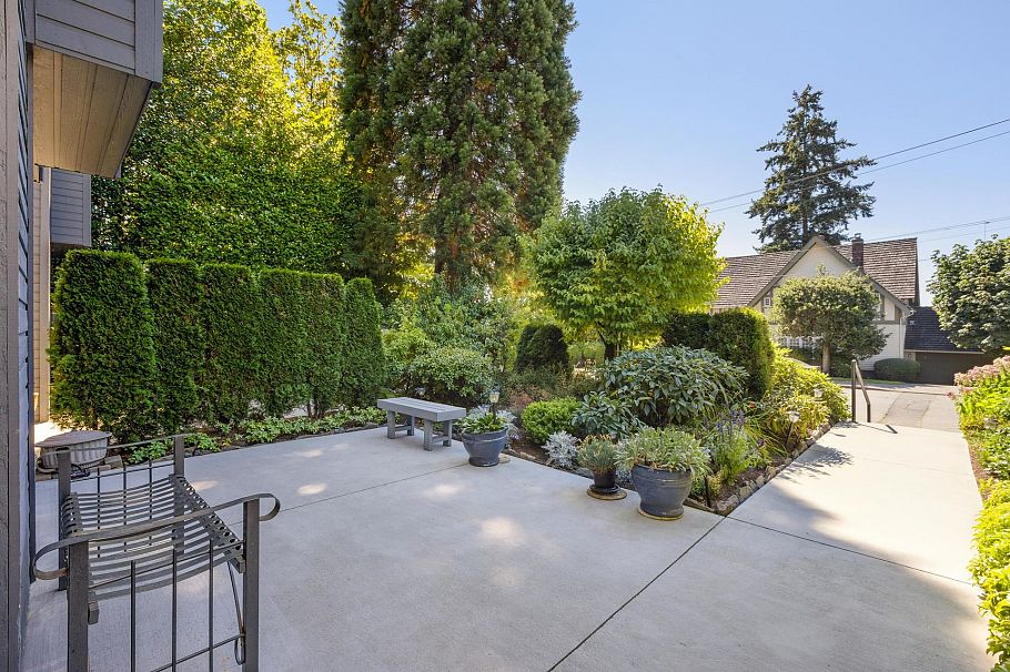 1518 Mahon Avenue North Vancouver, BC - 31