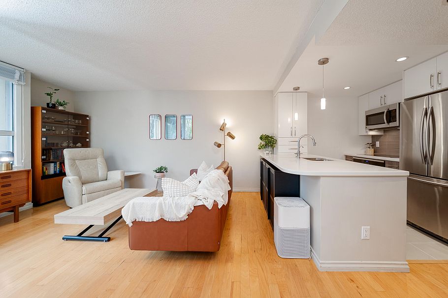 401 1406 Harwood Street Vancouver, BC - 4