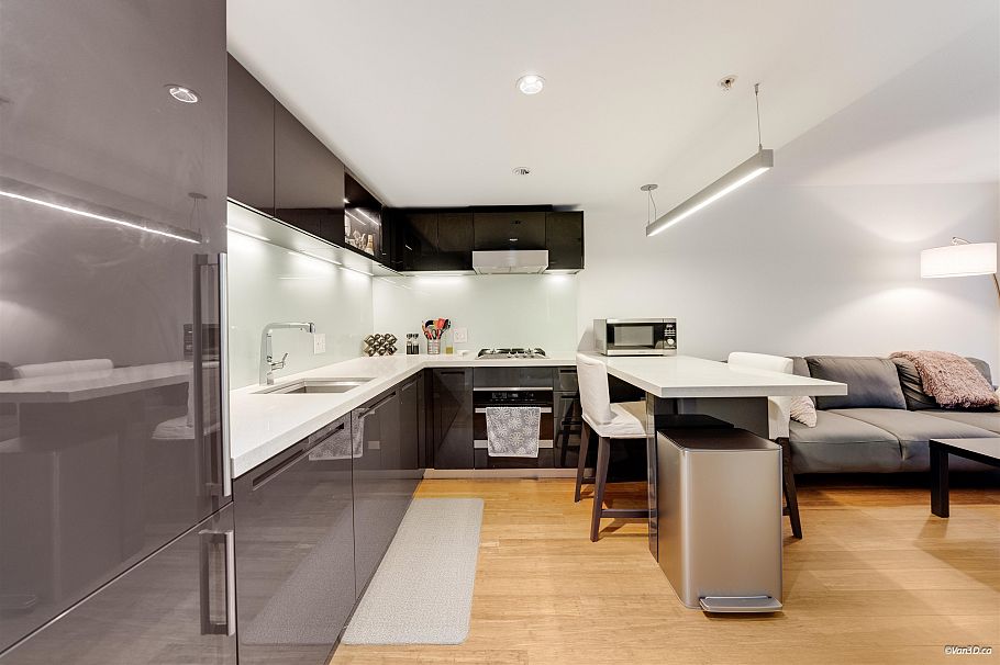 1103 777 Richards Street Vancouver, BC - 2