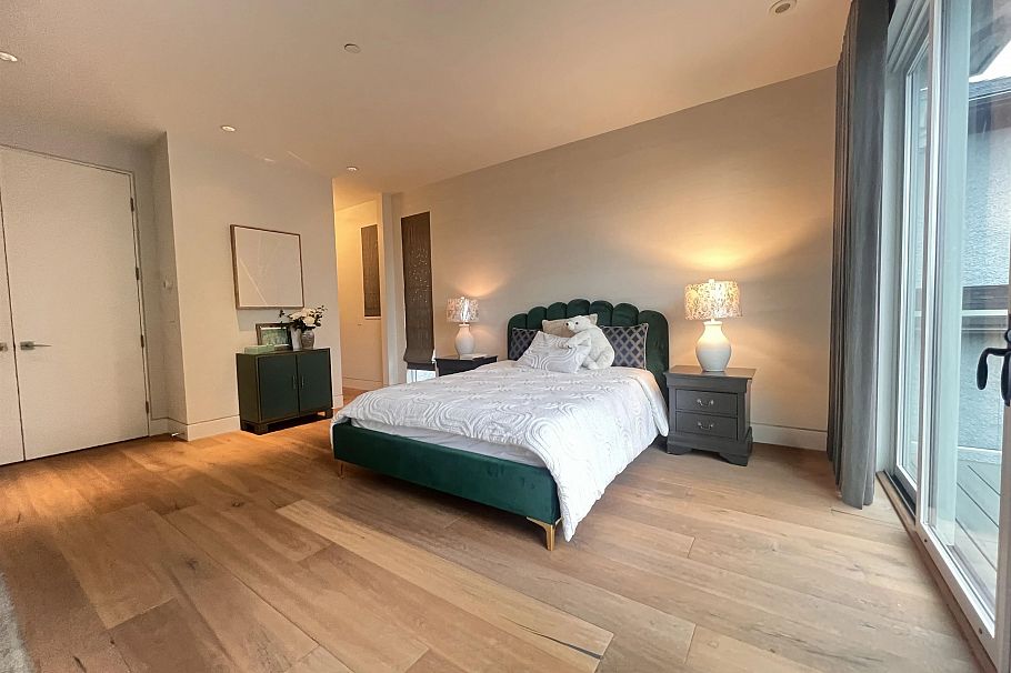 1949 W 37th Avenue Vancouver, BC - 8