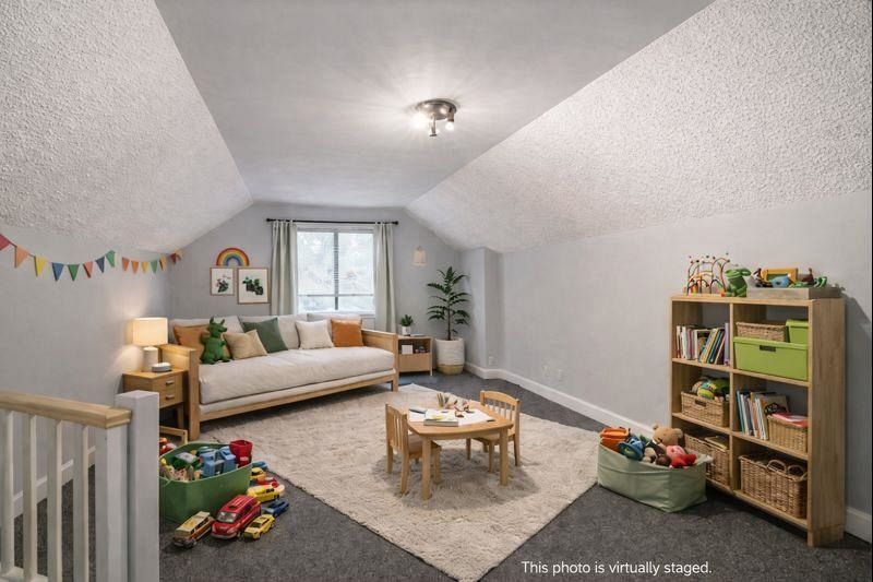 2715 W 16th Avenue Vancouver, BC - 16