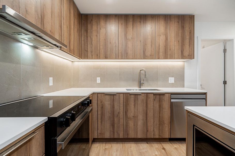 422 3596 Malsum Drive North Vancouver, BC - 4