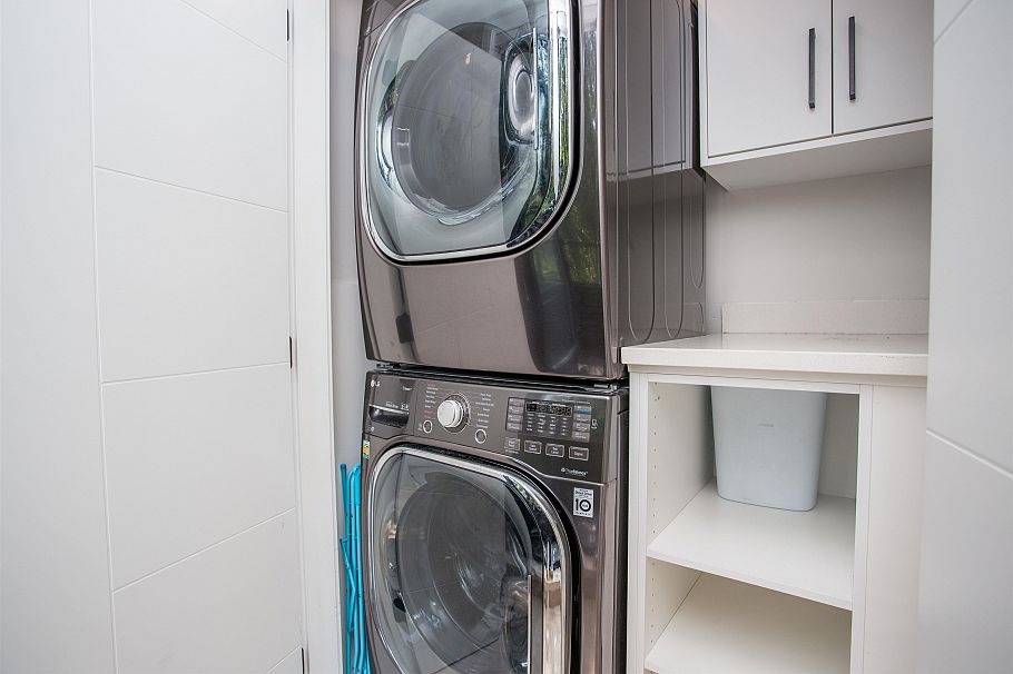 2 1152 Comox Street Vancouver, BC - 22