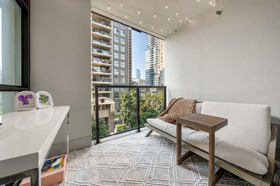 407 988 Richards Street Vancouver, BC - 26