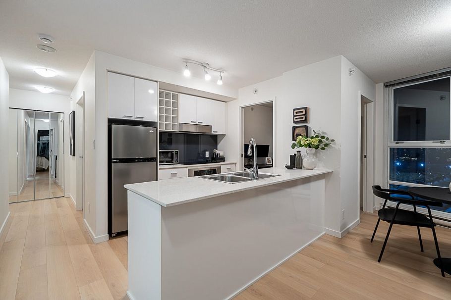 2803 111 W Georgia Street Vancouver, BC - 7