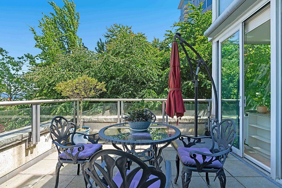 L302 1550 Coal Harbour Quay Vancouver, BC - 30