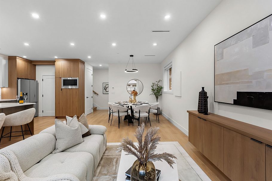 2 435 E 47th Avenue Vancouver, BC - 3