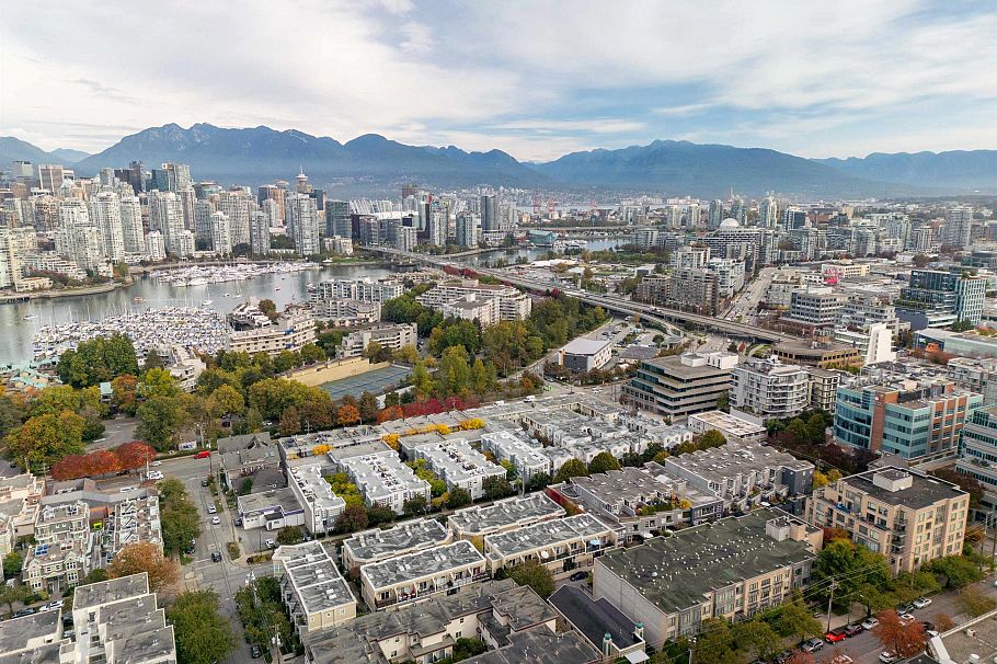 317 678 W 7th Avenue Vancouver, BC - 23