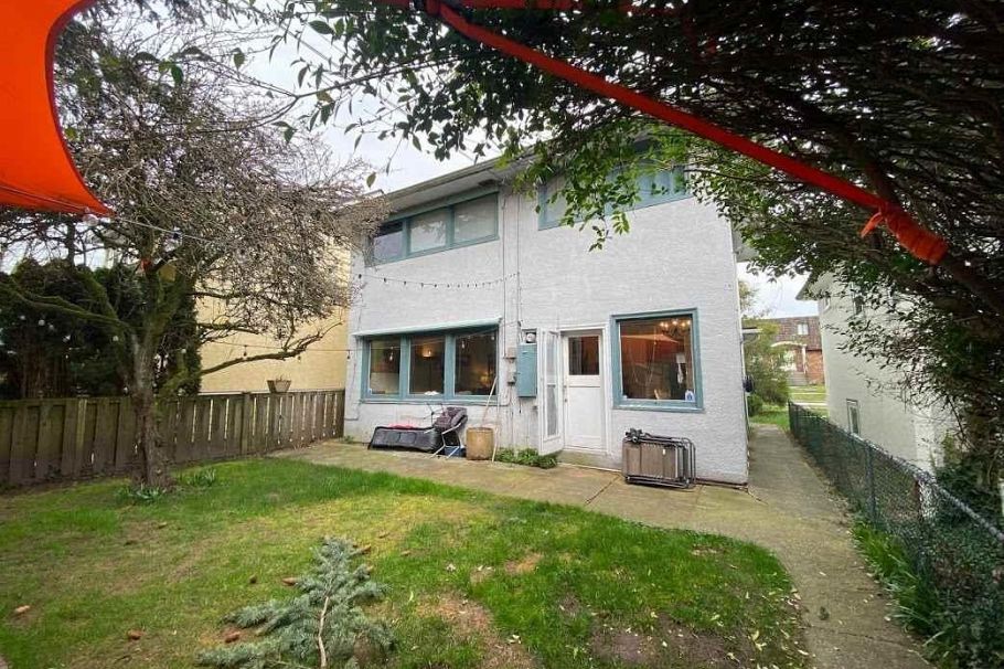 88 W 48th Avenue Vancouver, BC - 14