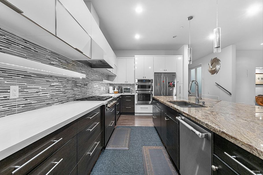 4061 St. Pauls Avenue North Vancouver, BC - 12