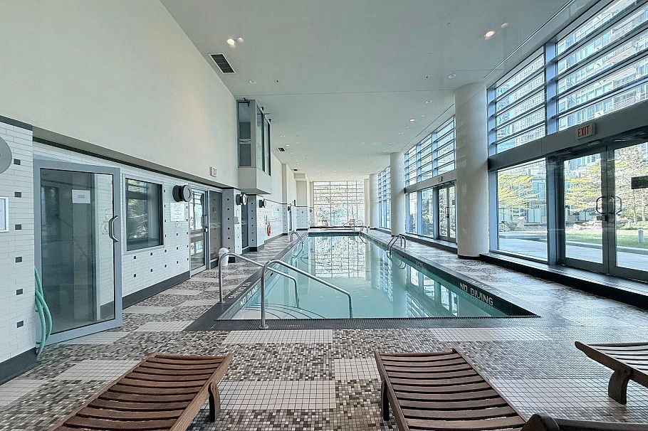 607 590 Nicola Street Vancouver, BC - 2